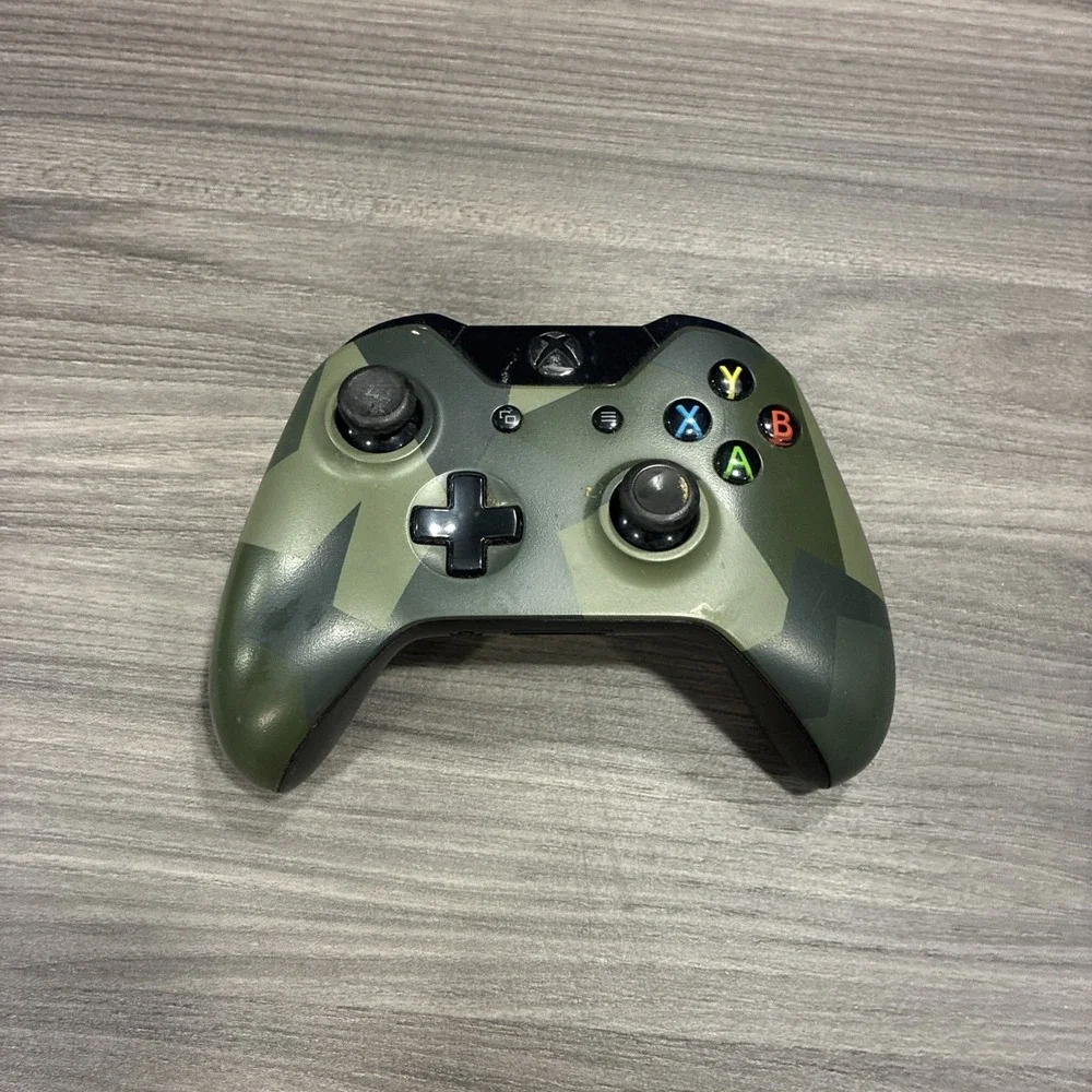 Microsoft Xbox One Armed Forces Camo Controller